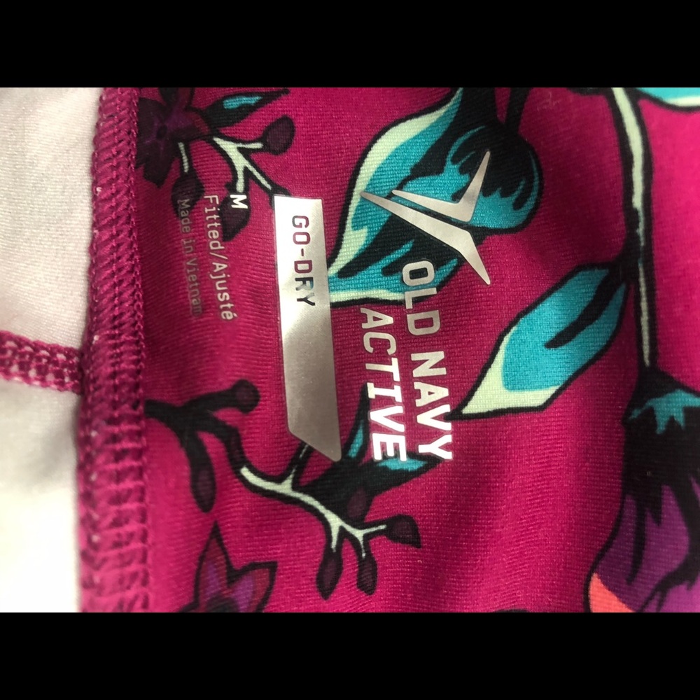 Old Navy Active Shorts, Size Medium. - image 3